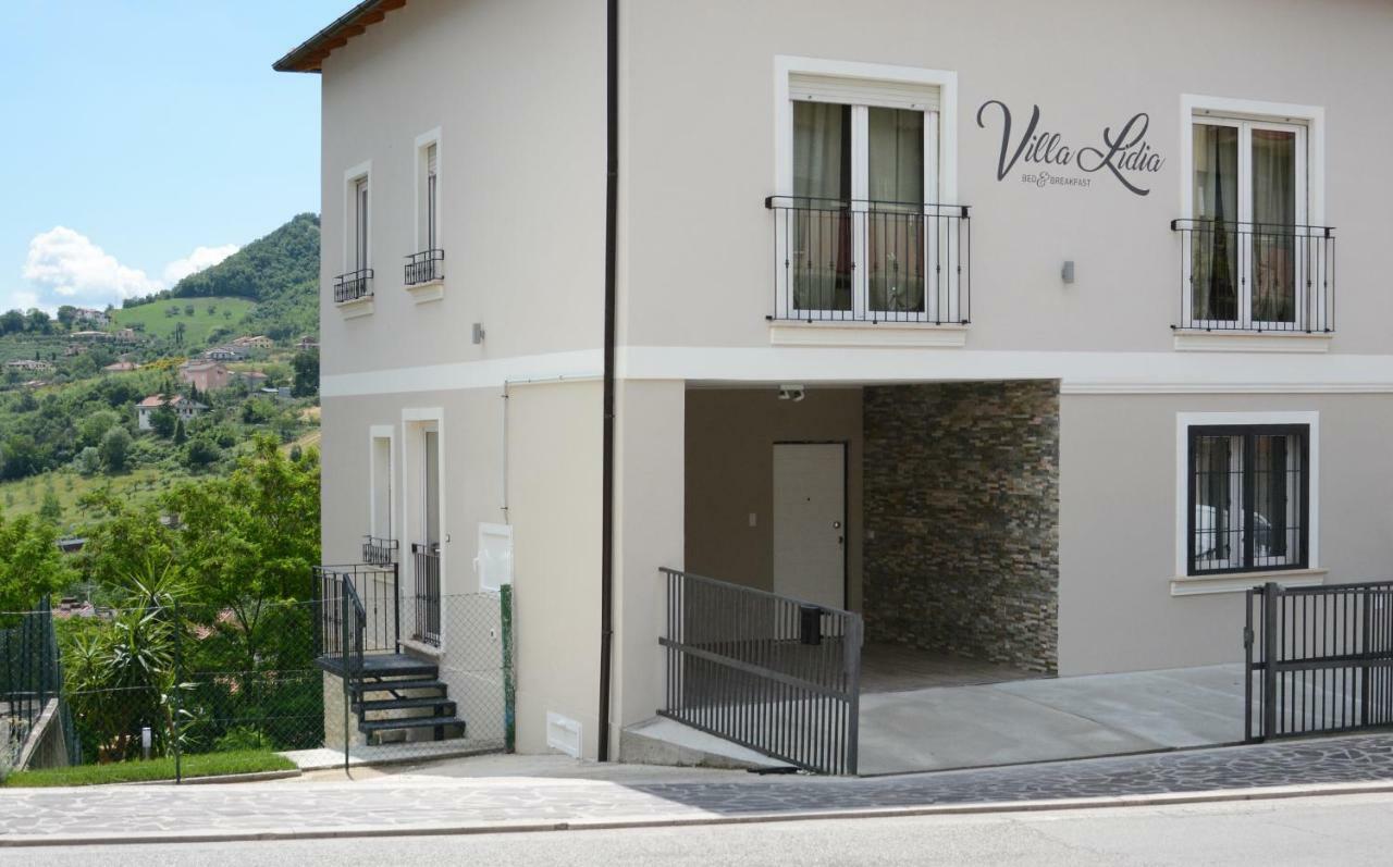 Villa Lidia Teramo Buitenkant foto