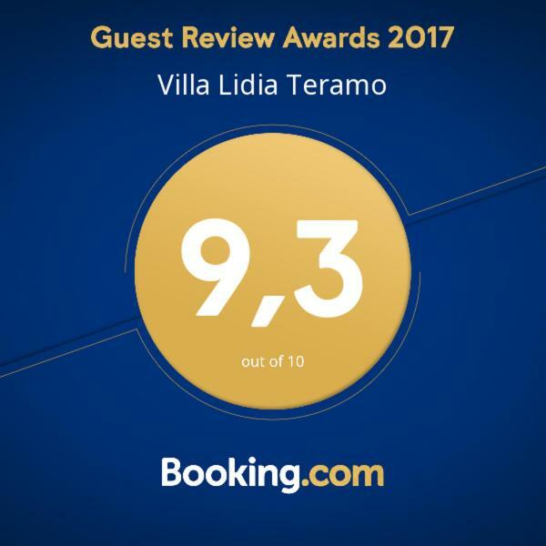 Villa Lidia Teramo Buitenkant foto